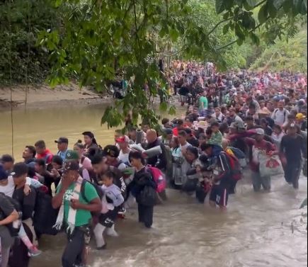 Colombia rechaza propuesta de cerrar ruta migratoria del Darién