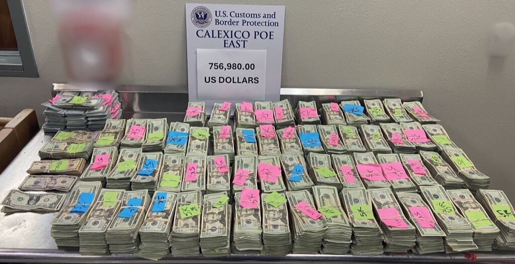 CBP encontró más de 756 mil dólares en efectivo no reportado y escondido en la llanta de repuesto