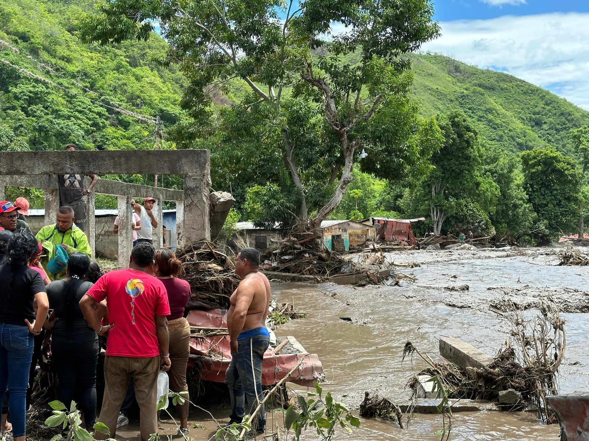 ¡Tragedia! huracán Beryl azota el estado Sucre en Venezuela