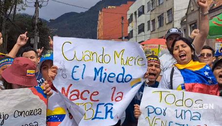 Fiesta y tristeza: así vivieron los venezolanos las elecciones presidenciales de su país en Colombia 