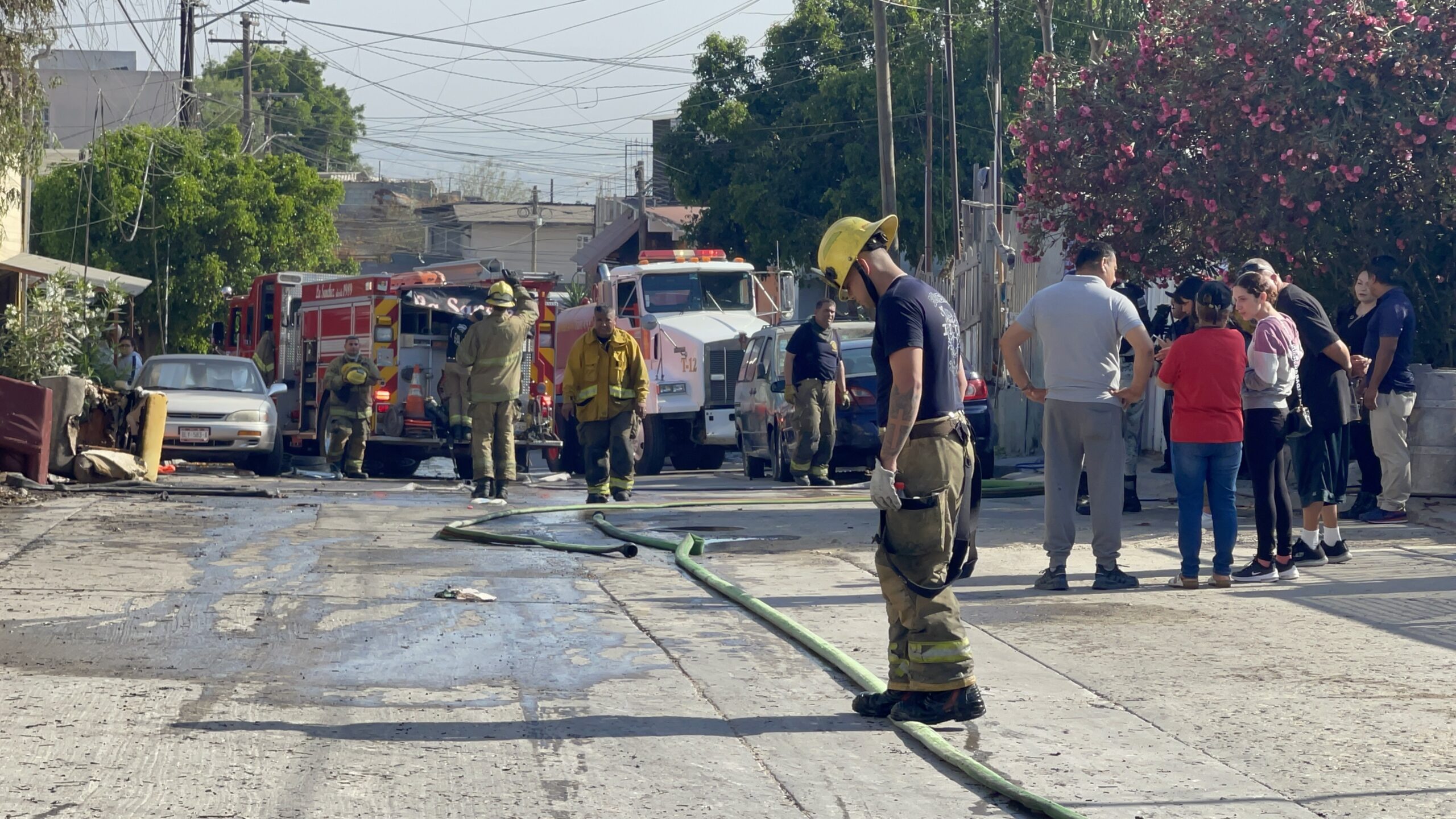 Incendio en colonia Sánchez Taboada deja 5 casas afectadas y evacuación de 20 familias