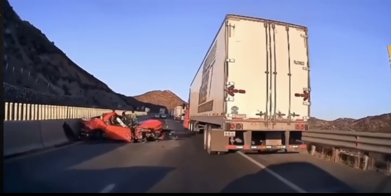 Accidente fatal en carretera Tecate-Mexicali: Conductor muere tras colisión con trailer