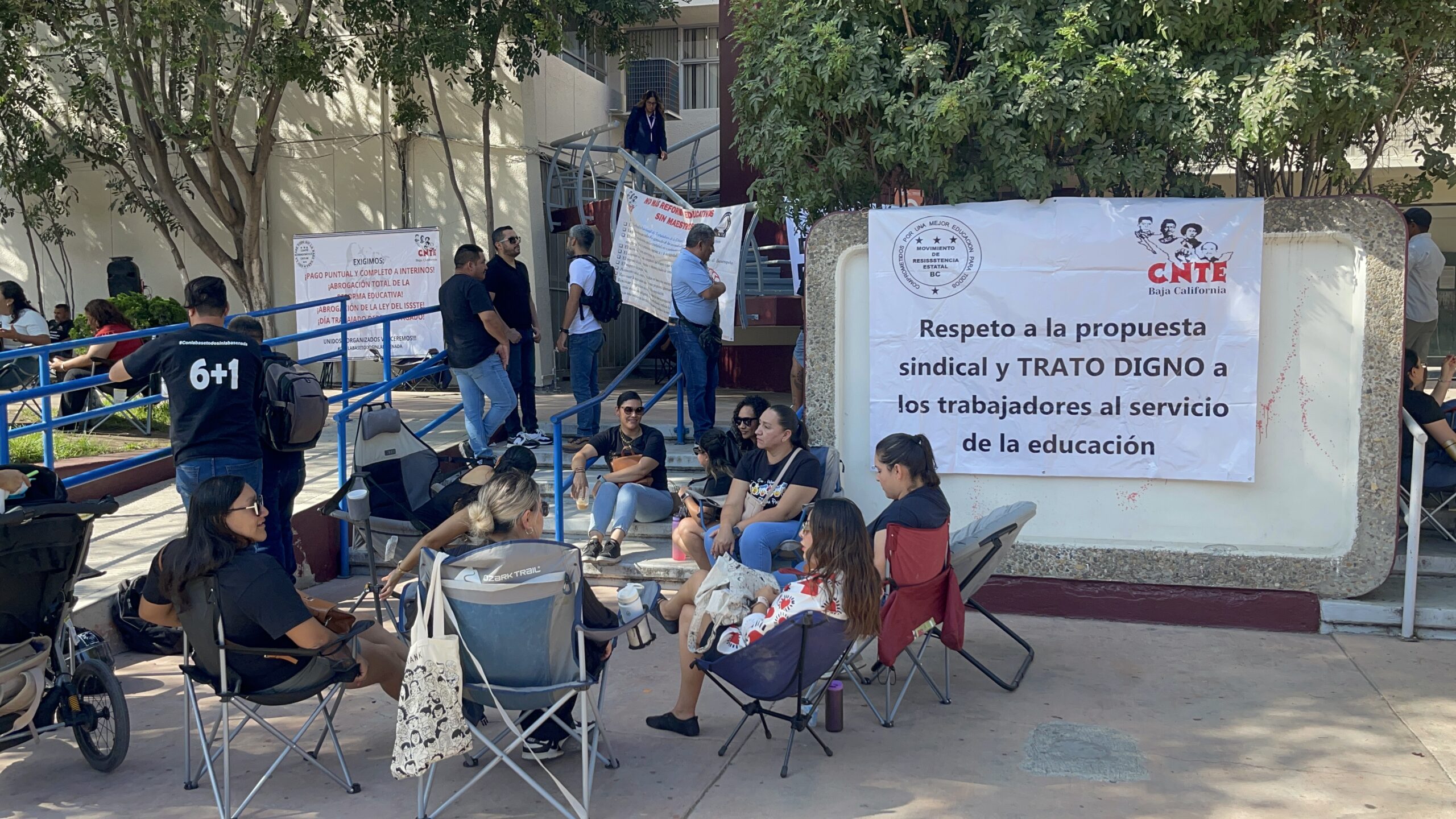 Más de 36 mil maestros en BC no regresarán a clases este lunes por falta de pago