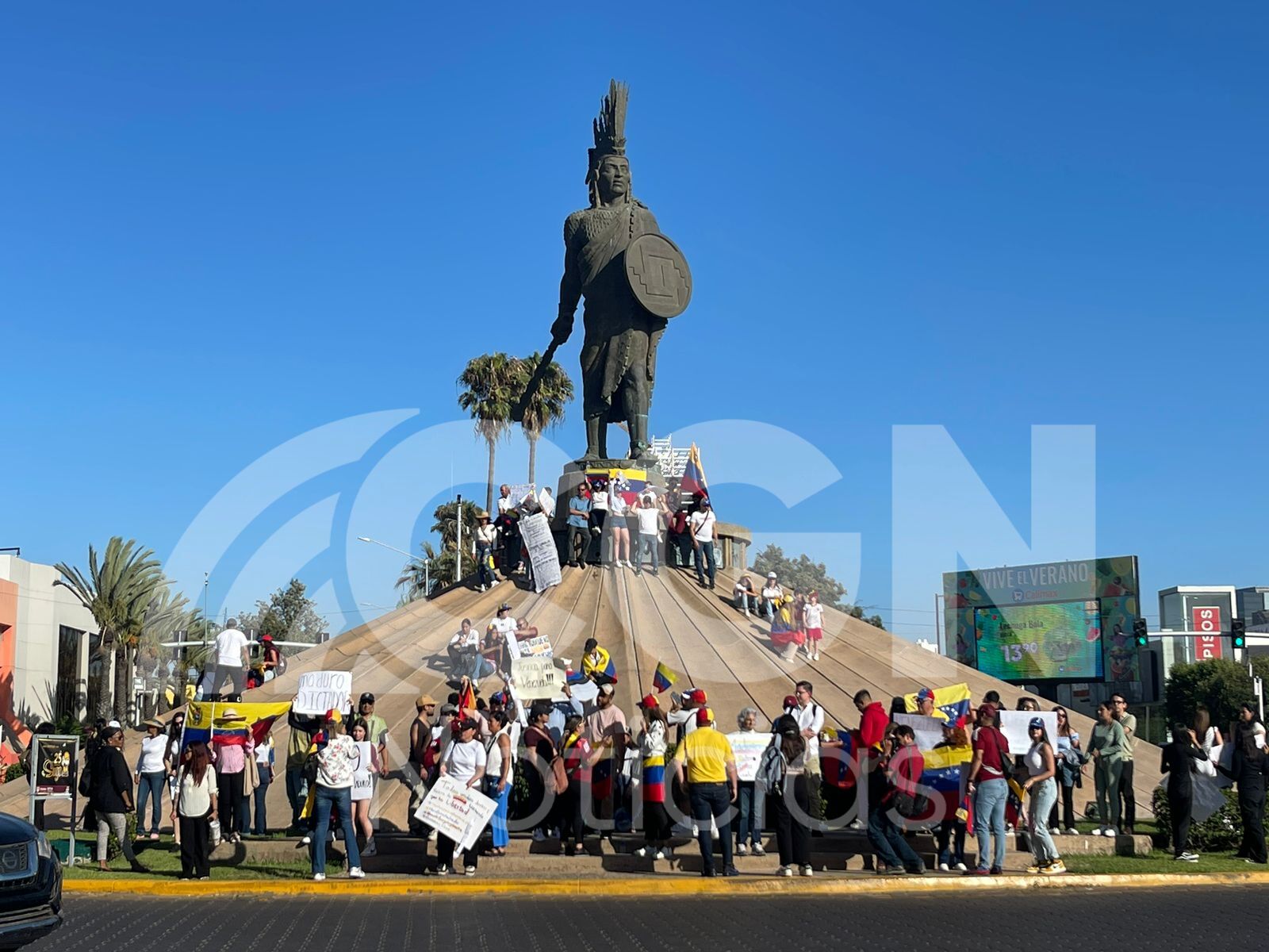 Venezolanos en Tijuana se manifiestan en apoyo a presos políticos y contra la reelección de Maduro