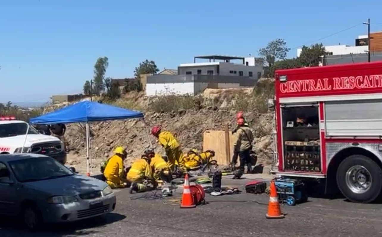 ⚠️ Trabajador muere sepultado en derrumbe de talud en Boulevard Fundadores