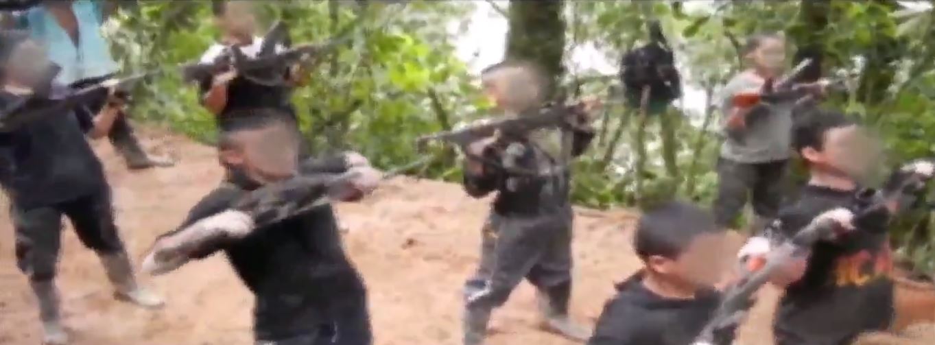 500 niños y adolescentes han sido rescatados tras ser reclutados por grupos armados en Colombia 