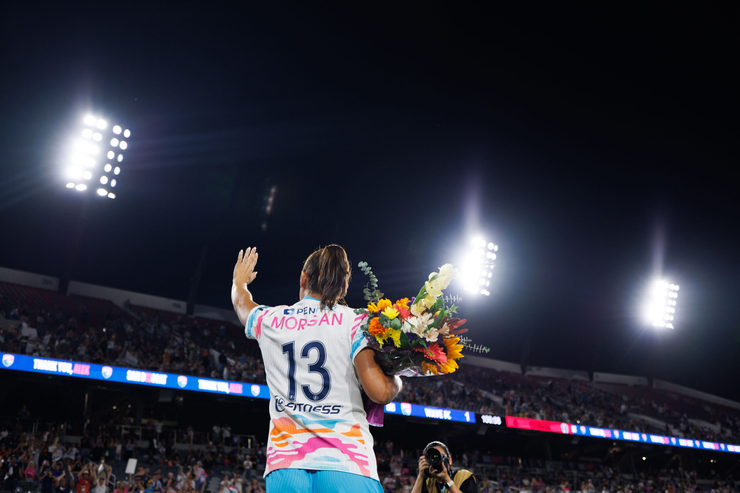 ¡Adios! Alex Morgan