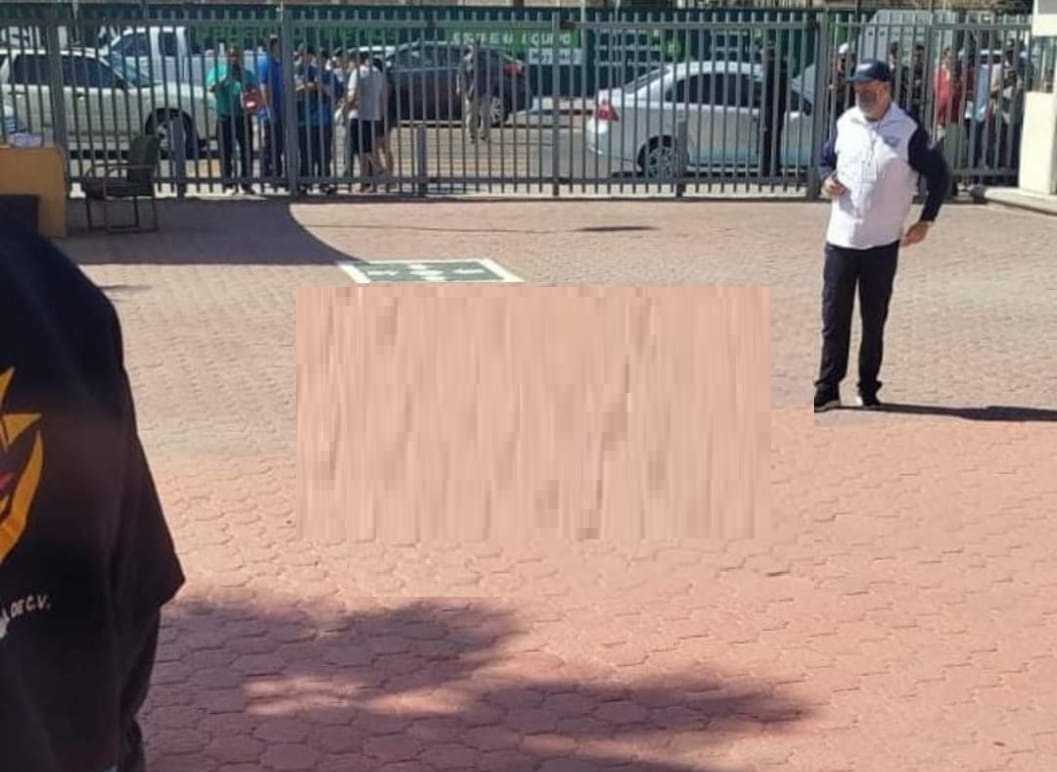 Le quitan la vida a un hombre en la explanada del Hospital General de Mexicali