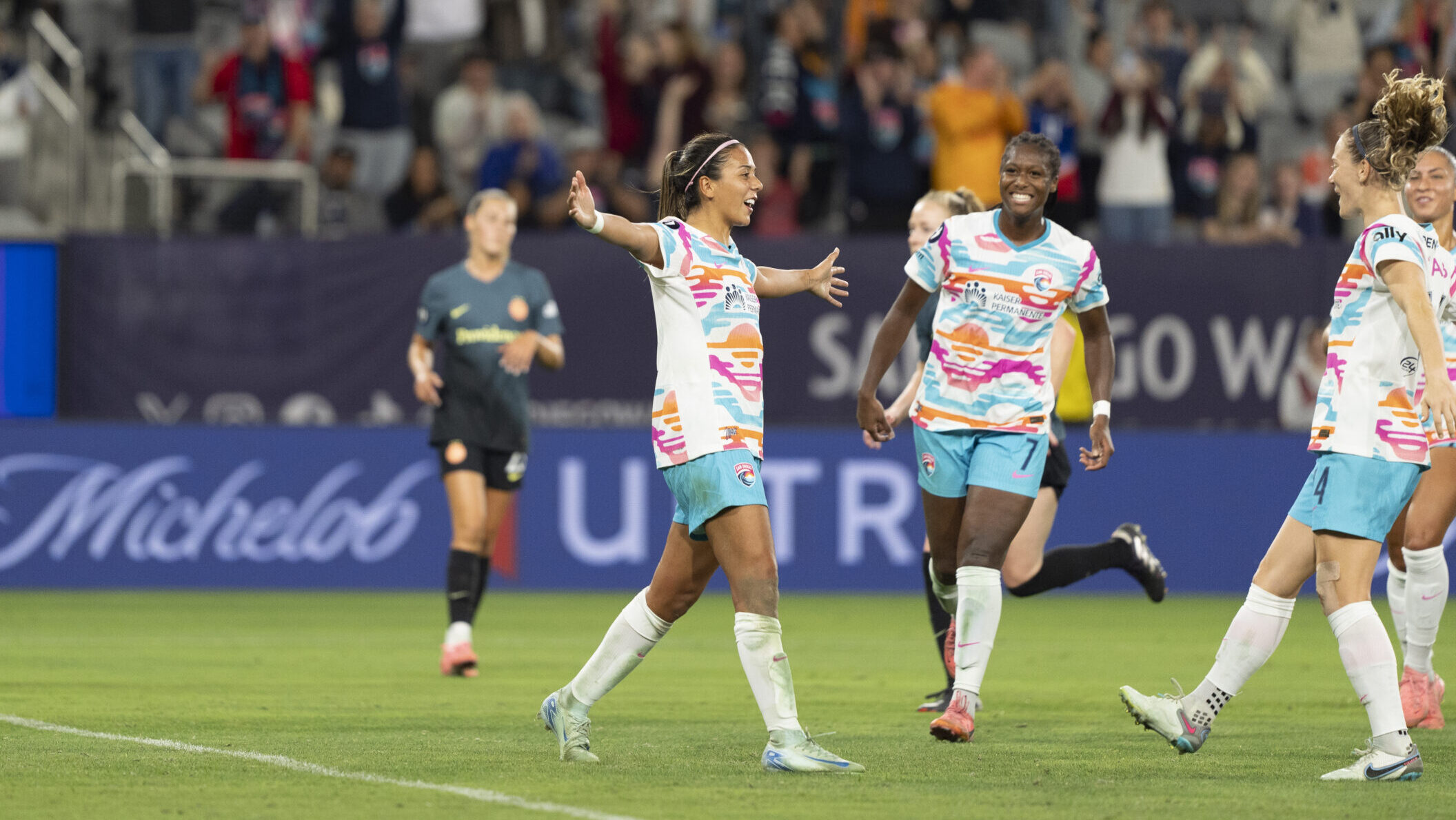 Explotó “LA BOMBI” en la Concachampions Femenil