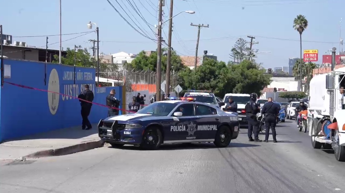 🔴 Ataque armado deja un muerto en las inmediaciones de un jardín de niños en la Gabilondo