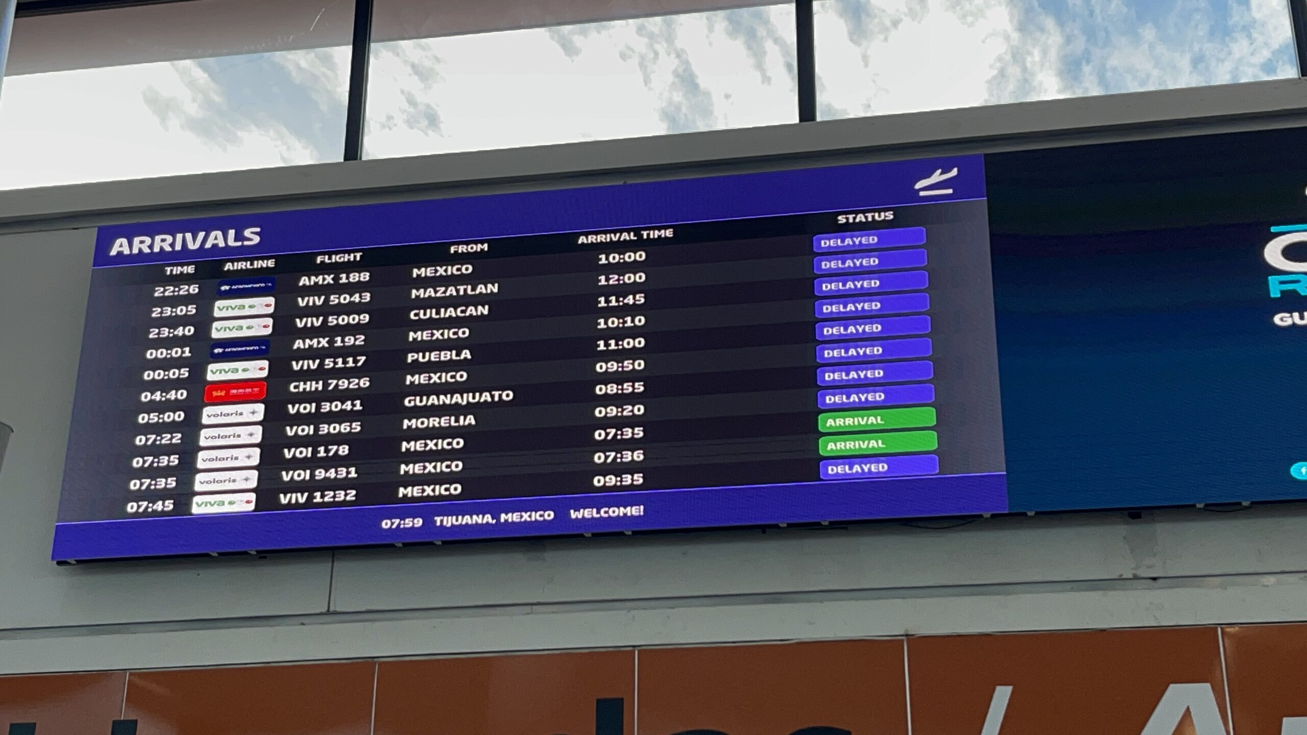 🛬 Cancelan más de 60 vuelos en el Aeropuerto de Tijuana por densa neblina