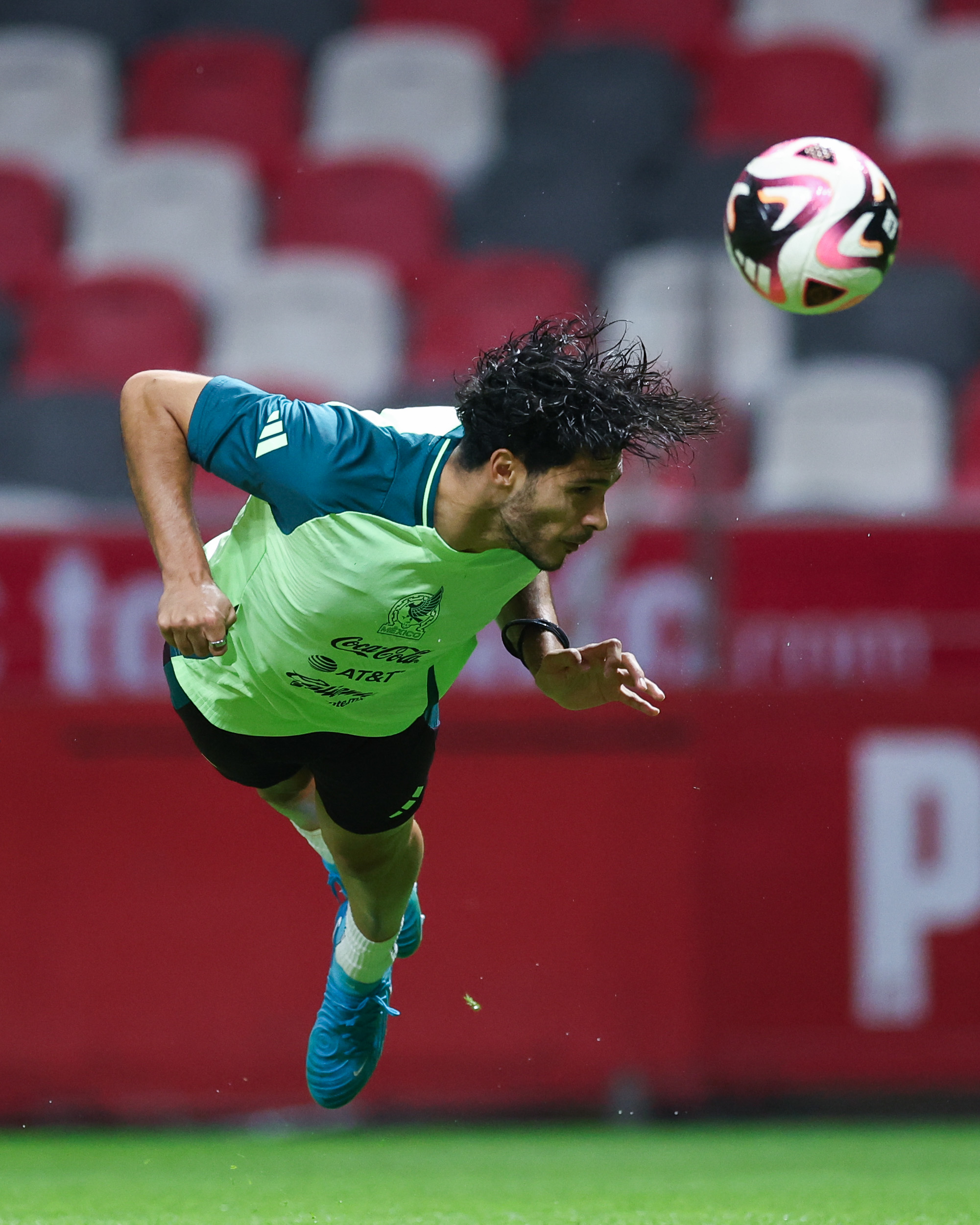 La Selección Mexicana se prepara en el Nemesio Diez para revertir el marcador ante Honduras