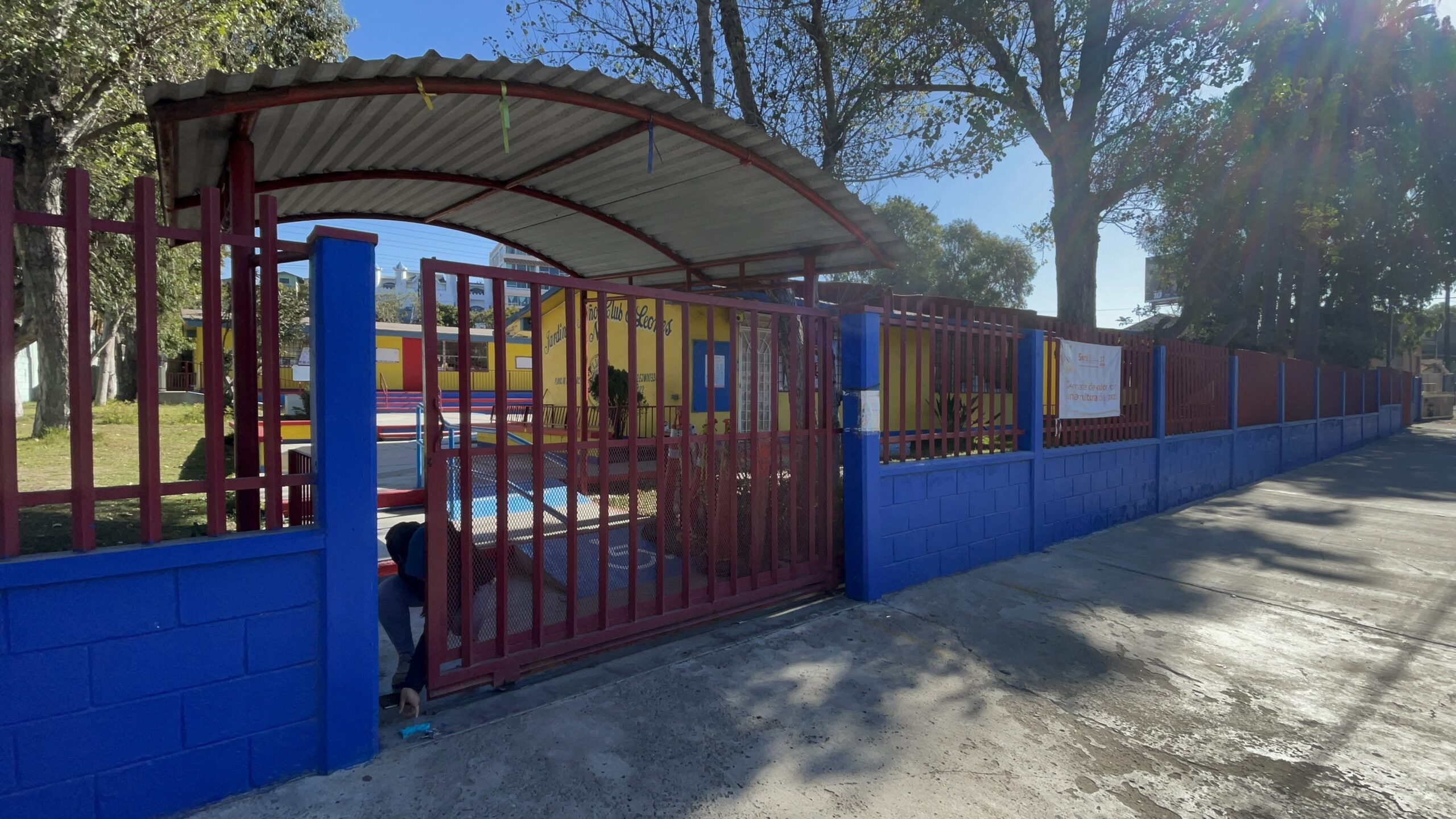 🔴 Denuncian a maestra por golpear a un niño de tres años en jardín de niños de Rosarito