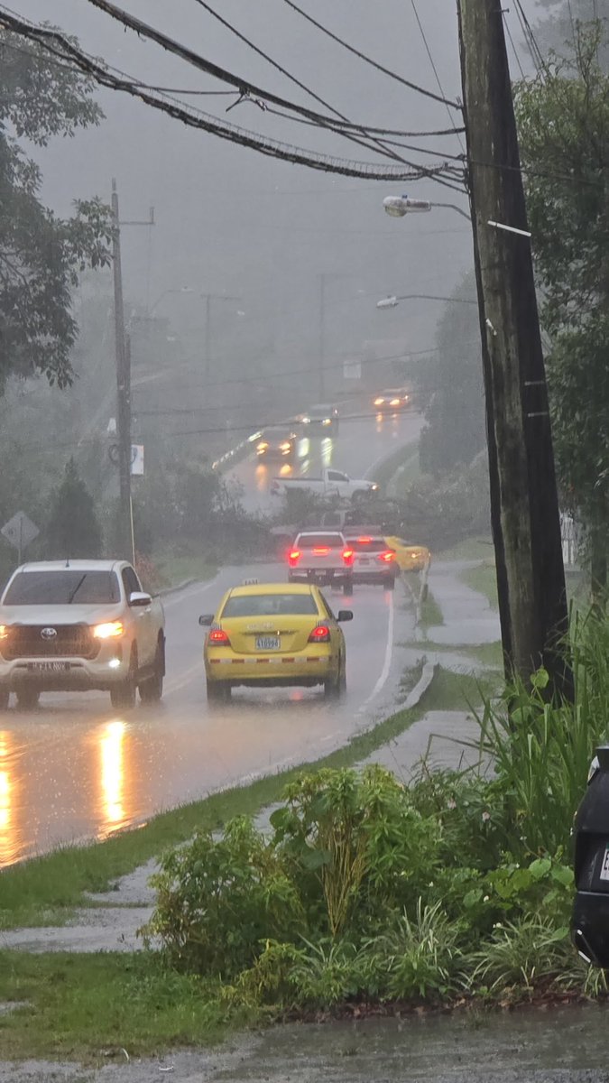 Presidente Gustavo Petro declara situación de desastre en todo el país por emergencias por lluvias 