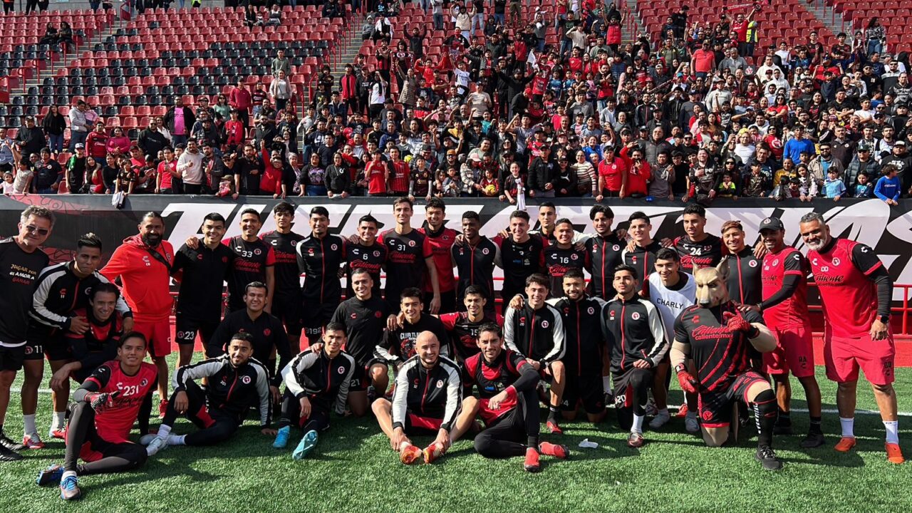 Xolos entrenó a puerta abierta en el estadio Caliente.