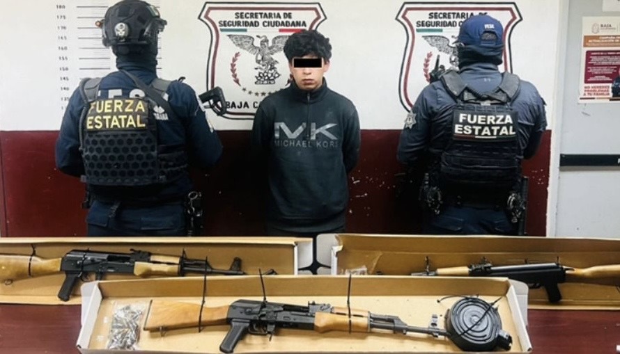 🔴 Tras persecución detienen a joven en posesión de armas largas