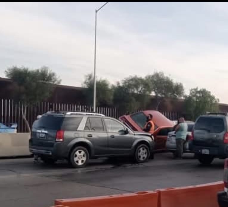💥Accidente múltiple causa fuerte congestionamiento en carretera Aeropuerto