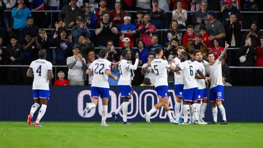 Estados Unidos asegura el pase al Final Four tras vencer a Jamaica 4-2