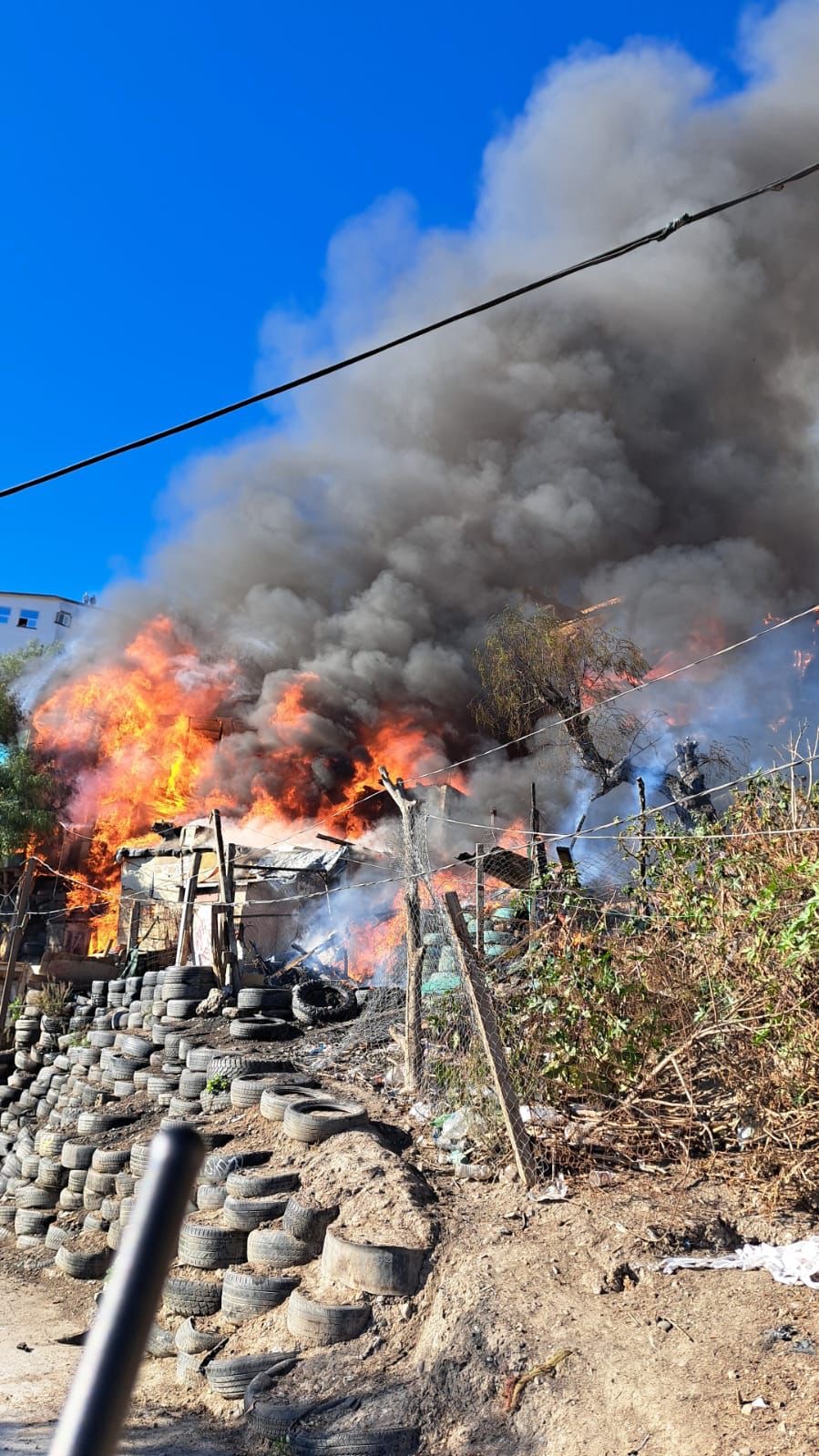 🚨Incendio deja dos personas fallecidas en la colonia Leandro Valle