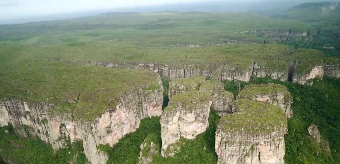 MinAmbiente hace un llamado a los viajeros para cuidar los destinos turísticos y proteger la biodiversidad