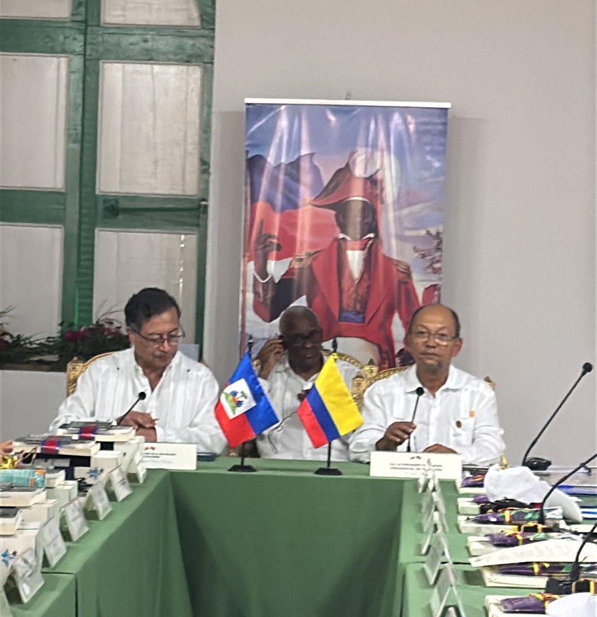 Presidente Gustavo Petro pide perdón en Haití por el magnicidio de Jovenel Moise y se enfrenta a críticas por su visita en medio de la crisis en Colombia 