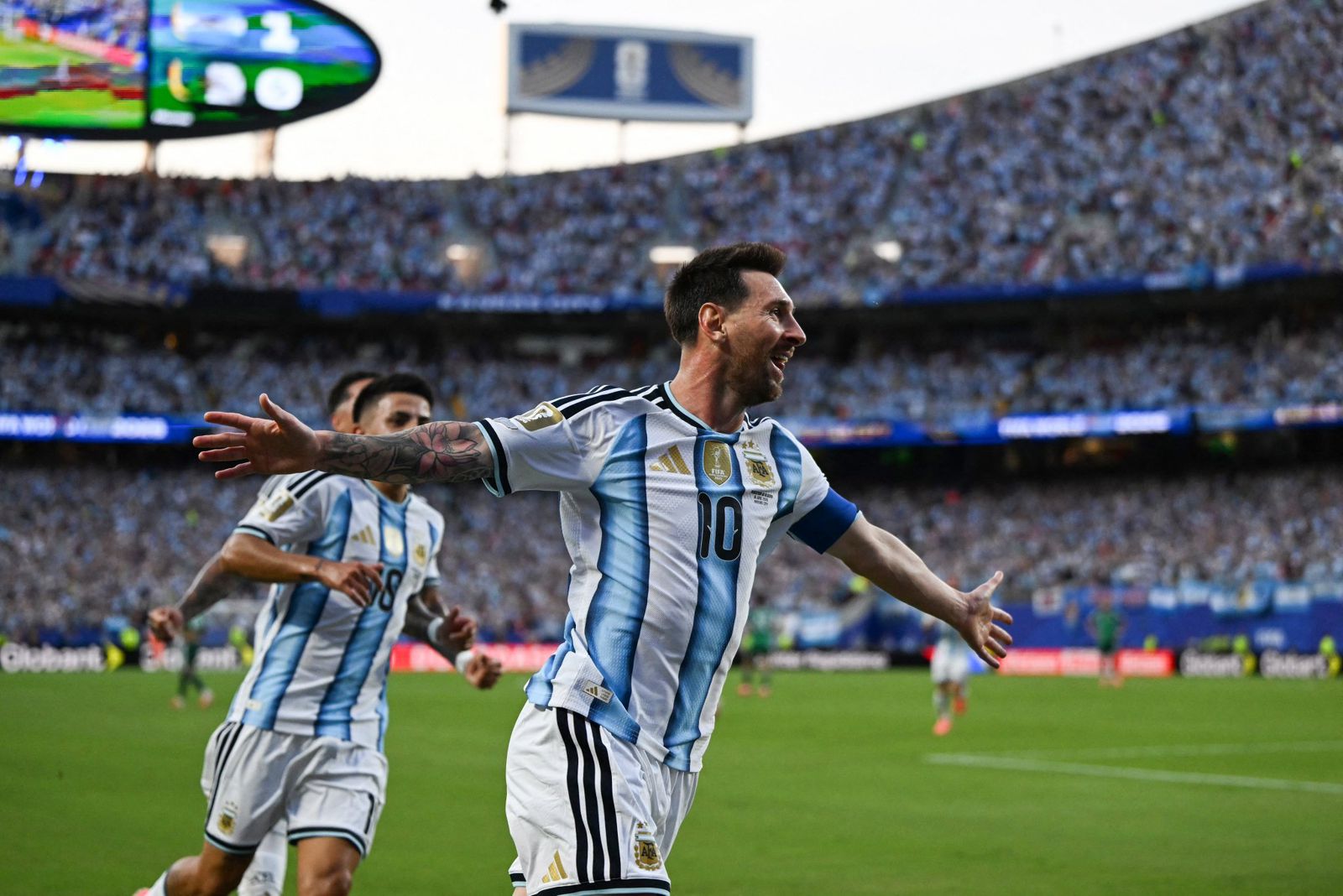 !Inmortal¡ Messi firma una obra de arte con tres goles para el recuerdo.
