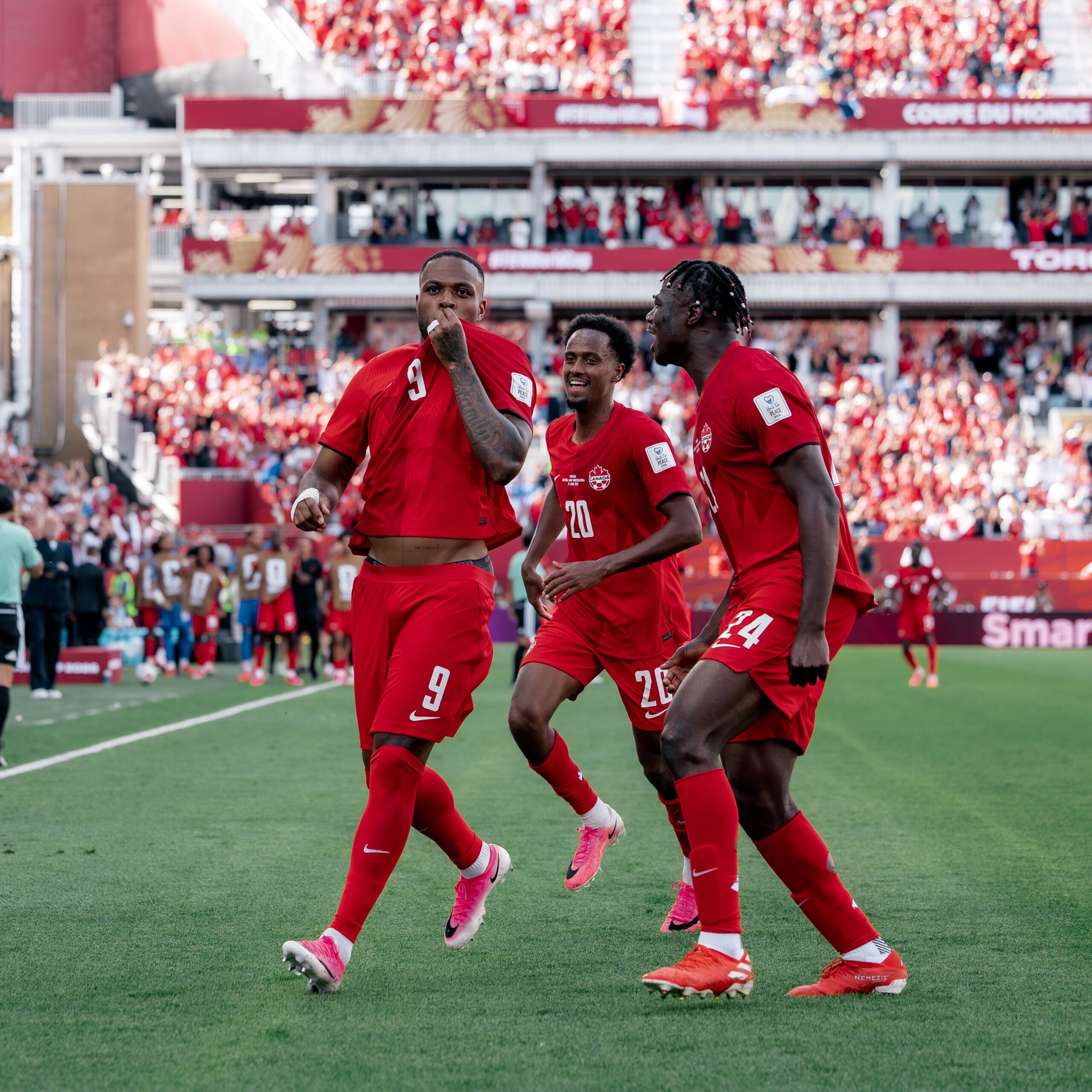 Canadá y Bosnia empatan 1-1 en Toronto en el debut del Grupo B del Mundial 2026